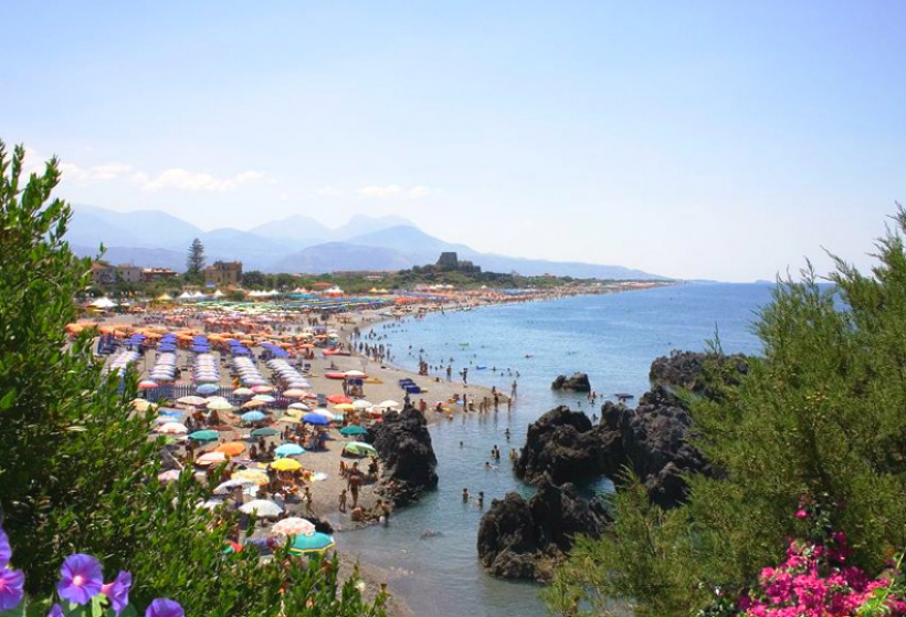 1 HOTEL SEA BREEZE