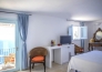 18 HOTEL PICCOLO MONDO   CASTRO